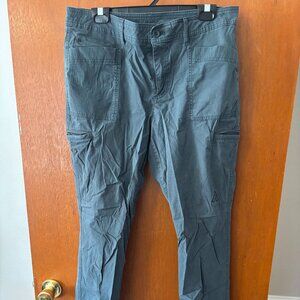 Eddie Bauer Women's Guides' Day Off Straight Leg Pants, Size 10